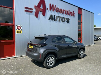 Toyota-Yaris Cross-1